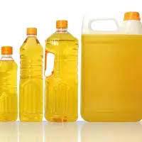 Product image - RBD palm oil is obtained from refining crude palm oil. It is a light yellow liquid and semi-solid at room
temperature, melting to a clear yellow liquid on slight heating.
RBD palm oil is used as frying oil for food industries such as instant noodles and snack food. It can also
be used in manufacture of margarine, shortening, vanaspathy, ice cream, condensed milk and soap.
